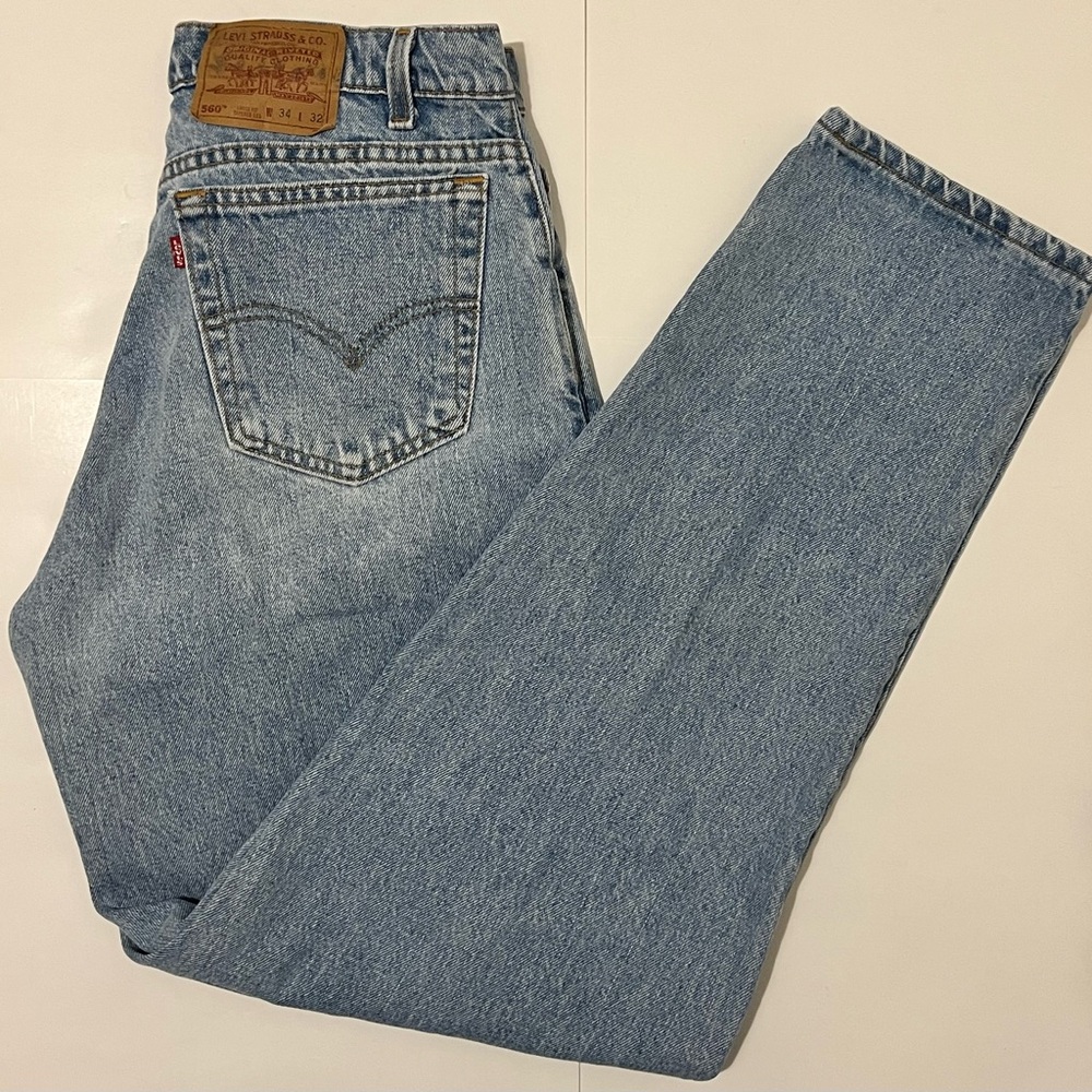 Levis 560 Jeans Mens Size 34x32 Fits 34x31  Blue Cotton Denim Tapered Leg